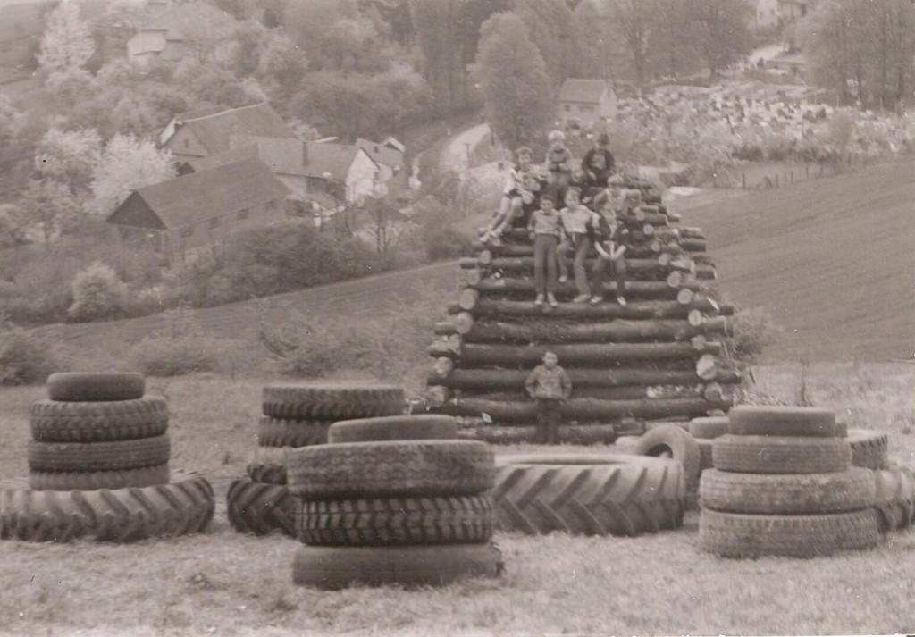 Pálenie pneumatík 22,4,1999