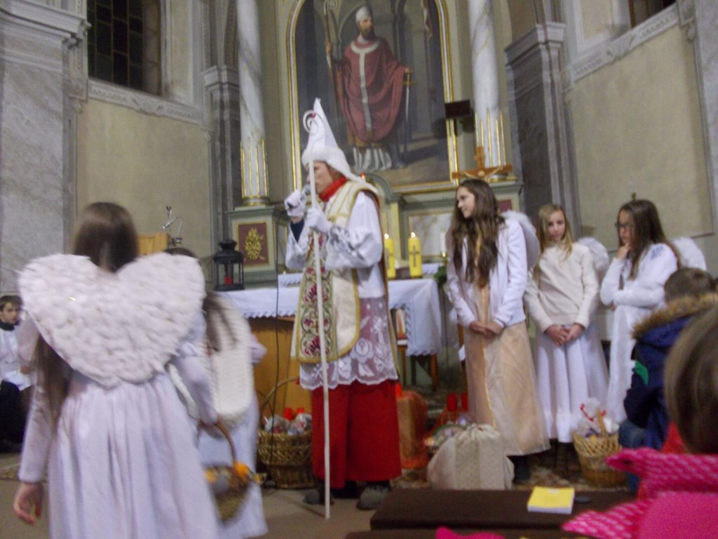 Mikulas v kostole 2013 (6)