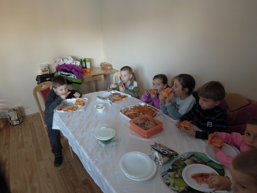 Pizza party fara Opatova 3.2.2014 032