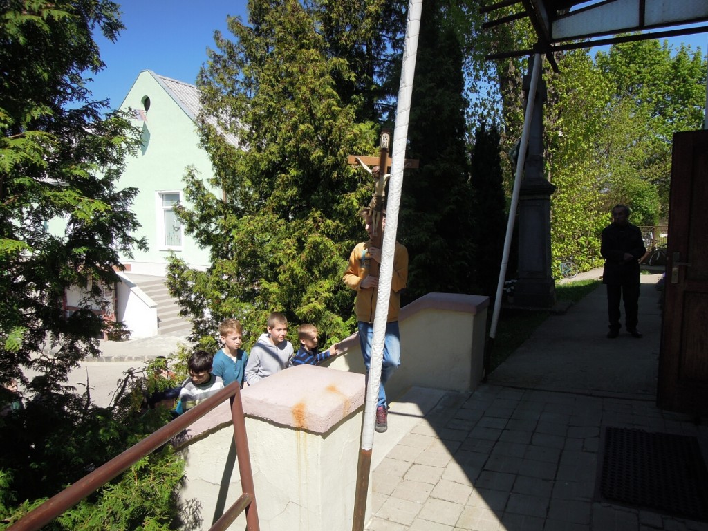 Krizova cesta 18.4.2014 foto Dominik Hricko (13)