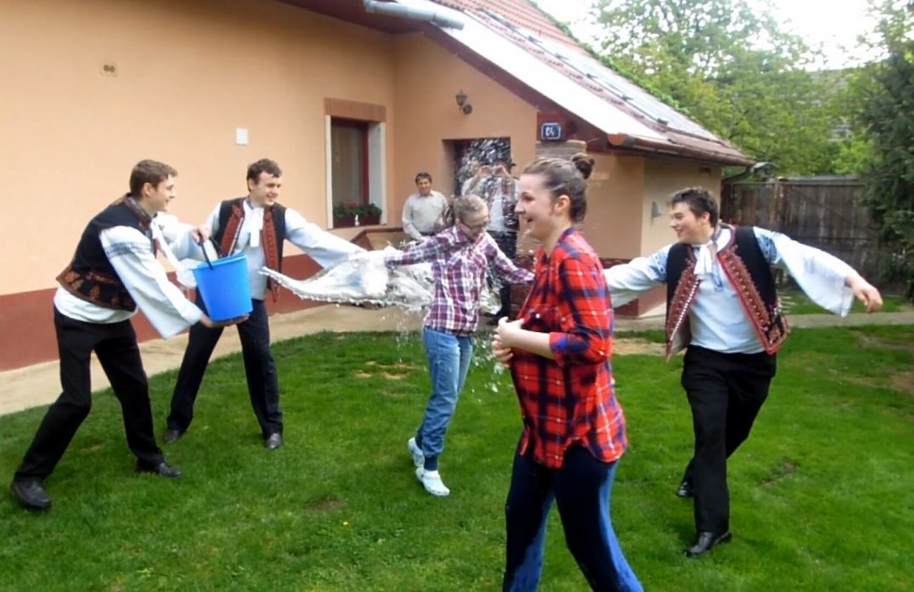 Velkonocna oblievacka 21.4.2014 fotoaparatom p. Dominika Hricku (37)