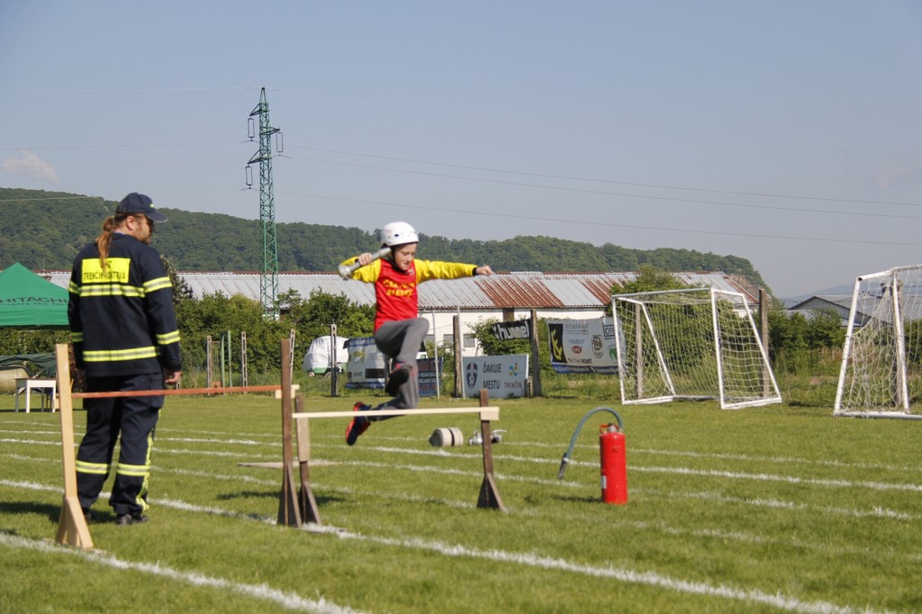 Sutaz DHZ 16,5,2015 Simona Krajcovicova (15)