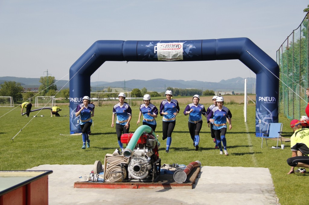Sutaz DHZ 16,5,2015 Simona Krajcovicova (69)