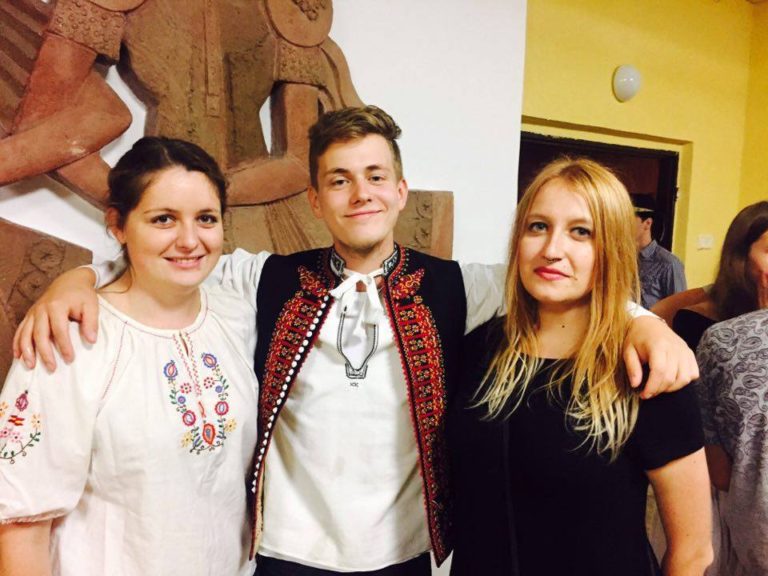 folklorovica-1102016-l-l-9